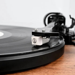 high-performance-record-player-with-40-watt-external-speakers-system-ud006-7-1600x_800x_1 - Retrolife Official Store