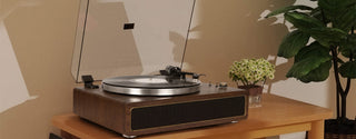 vintage-style-all-in-one-turntable-with-built-in-speakers-retrolife-r517_1 - Retrolife Official Store