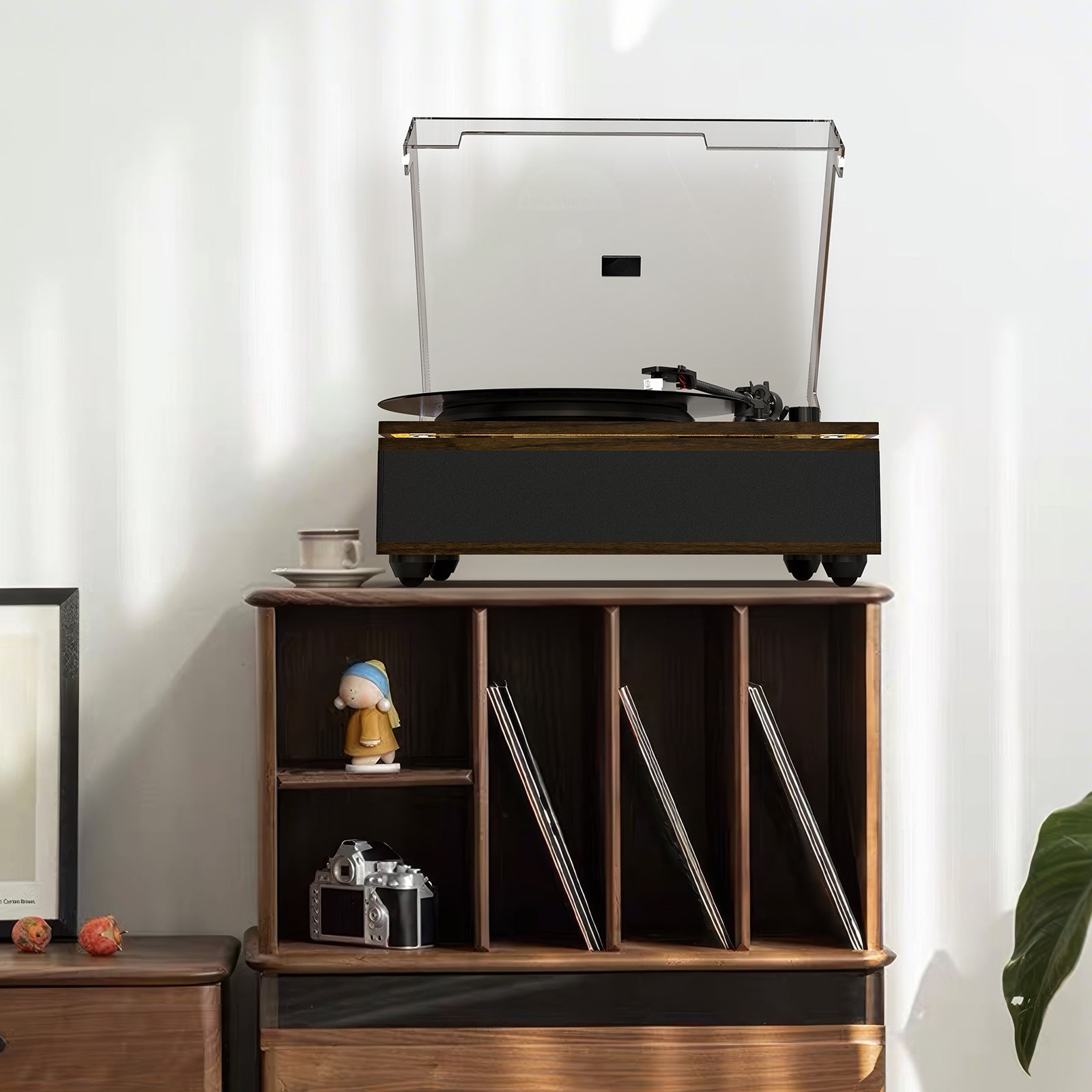 Why Record Players with Speakers Are Trending Again in 2025 – Retrolife ...