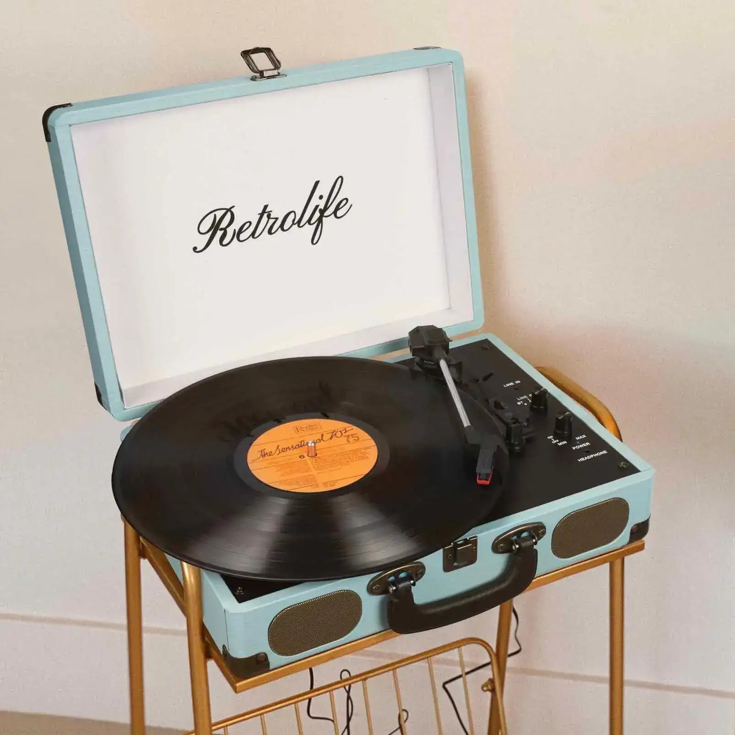 Retrolife Belt-Driven Vintage Portable Turntable with Wireless Bluetooth R609 ...